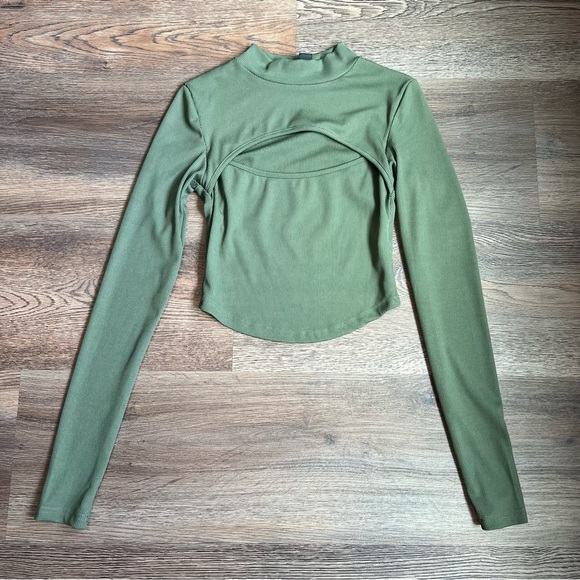 Shein Green Long Sleeve Fitted Cropped Shirt - Picture 1 of 7